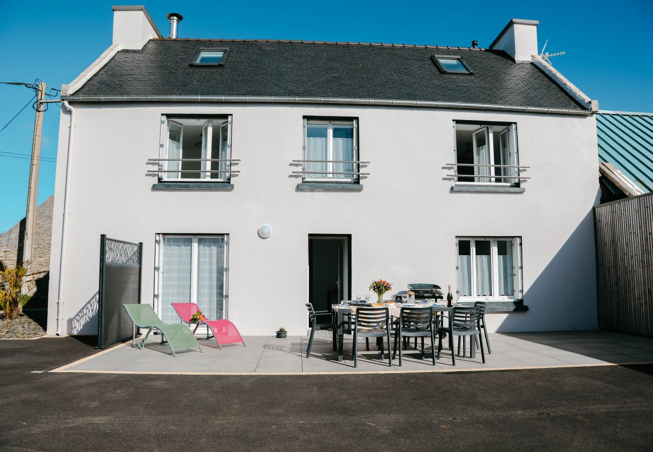 Ferienhaus in Plouguerneau - Charming countryside house, 2km away from the beache, ideal for families and friend
