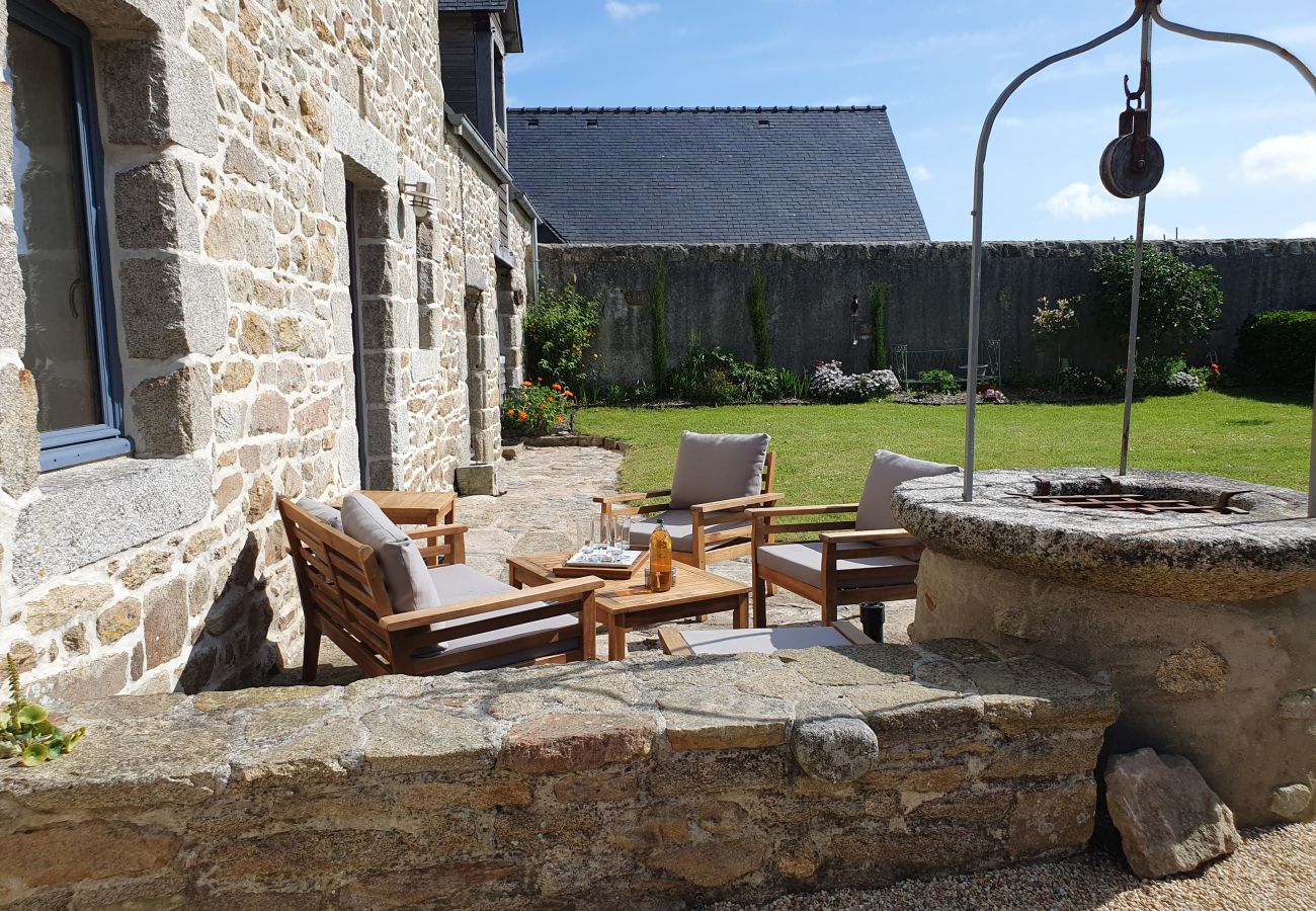 Ferienhaus in Guissény - Ti Pymamie - Charming and elegant stone house 