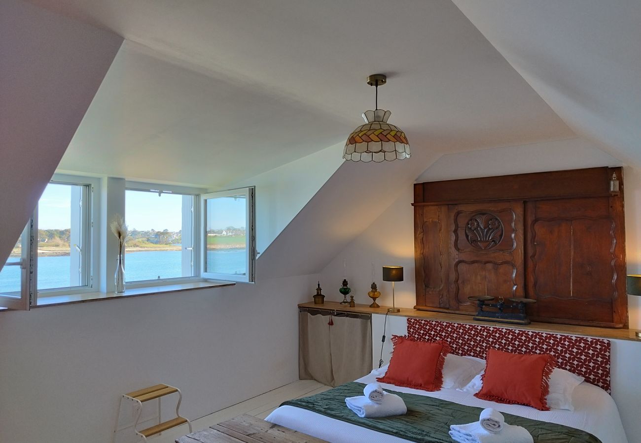 Ferienhaus in Plouguerneau - Ker Madalenn- The beauty with view on Aber Wrach