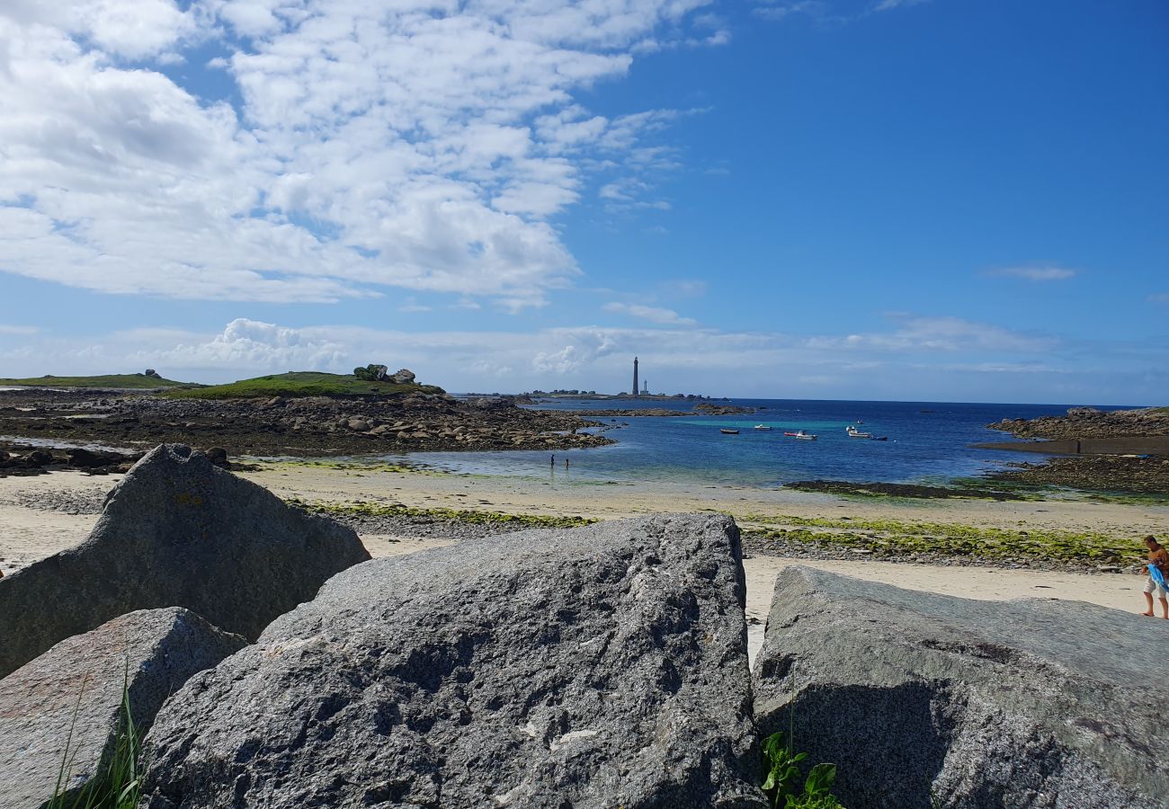 House in Plouguerneau - Ty Cozh - The charm of a family house, just by the sea side