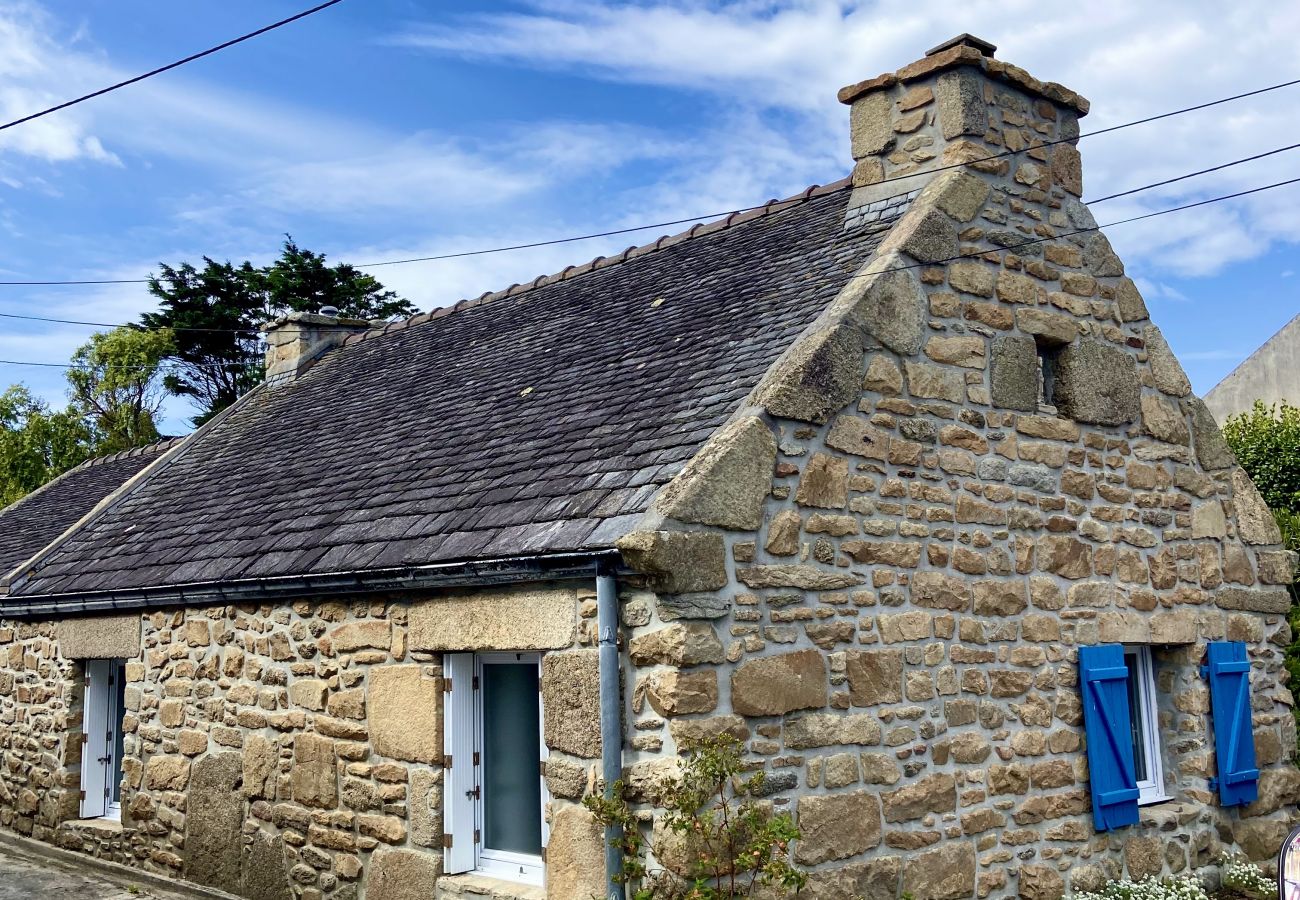 Maison à Plouguerneau - Ty Tour Tan - La tradition bretonne avec vue sur le phare 